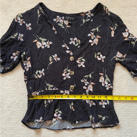 Topshop Crop Button Up Blouse - Picture 5 of 7